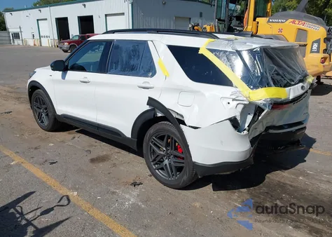 2025 Ford Explorer St-Line from USA, damaged, VIN 1FMUK8KH9SGC05514